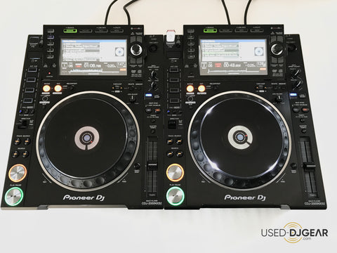 2x Pioneer CDJ-2000NXS2 with boxes